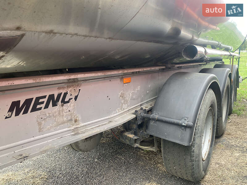 Цистерна полуприцеп Menci SL 1996 в Ромнах