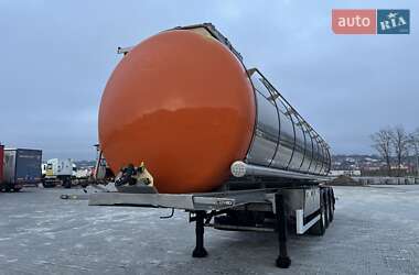 Цистерна полуприцеп Menci SL 1995 в Черновцах