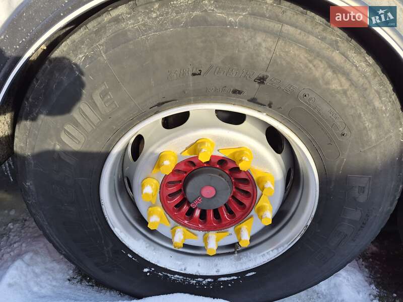 Цистерна полуприцеп Menci SL 2002 в Черкассах фото 9 Цистерна полуприцеп Menci SL 2002 в Черкассах