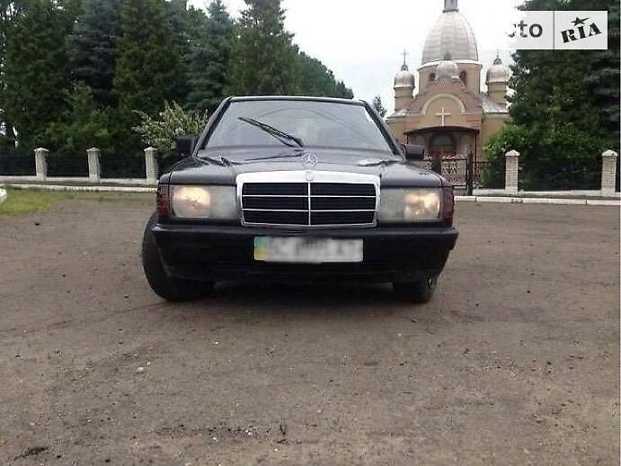 Седан Mercedes-Benz 190 1985 в Владимир-Волынском