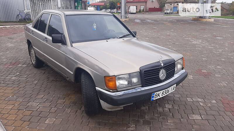 Mercedes-Benz 190
