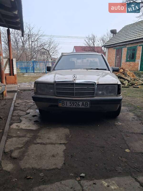 Mercedes-Benz 190 1985 Mercedes-Benz 190 1985