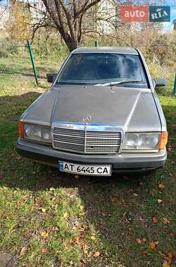 Седан Mercedes-Benz 190 1988 в Львові