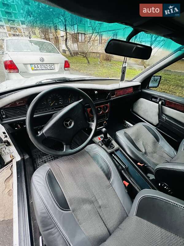 Седан Mercedes-Benz 190 1992 в Києві
