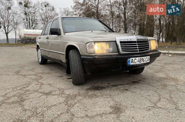 Седан Mercedes-Benz 190 1987 в Володимирі