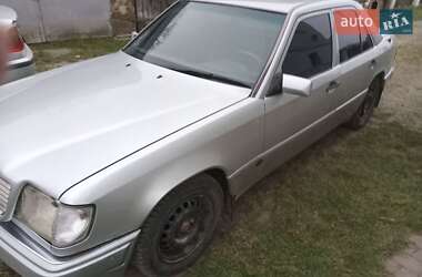 Седан Mercedes-Benz 190 1993 в Долині