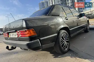 Mercedes-Benz 190 1987