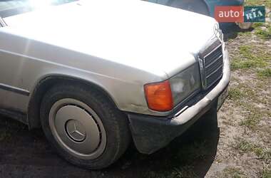 Седан Mercedes-Benz 190 1988 в 
