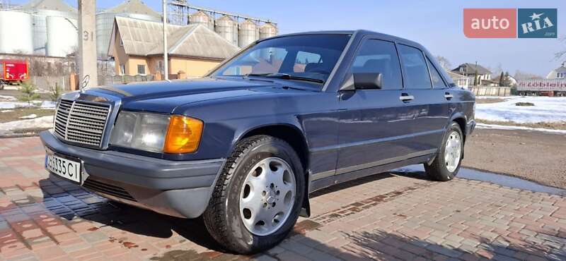 Mercedes-Benz 190 1987