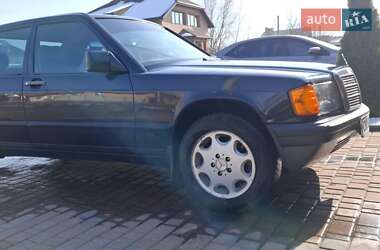 Седан Mercedes-Benz 190 1987 в 