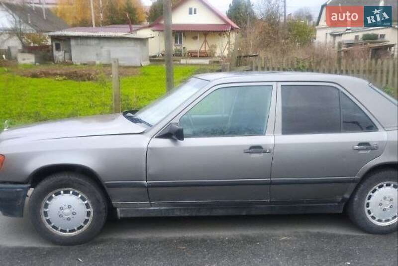 Mercedes-Benz 190 1989