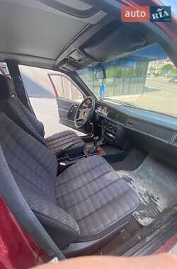Седан Mercedes-Benz 190 1983 в 