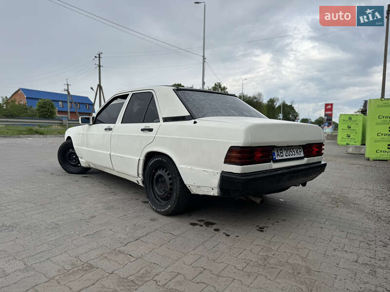 Седан Mercedes-Benz 190 1986 в Летичеве