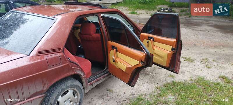 Седан Mercedes-Benz 190 1987 в Шостке