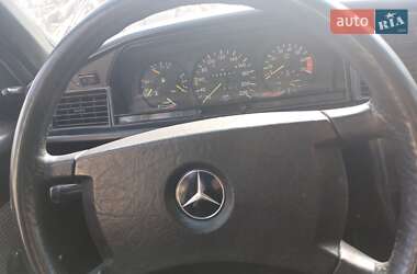 Седан Mercedes-Benz 190 1985 в 