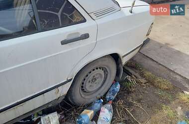 Седан Mercedes-Benz 190 1985 в 