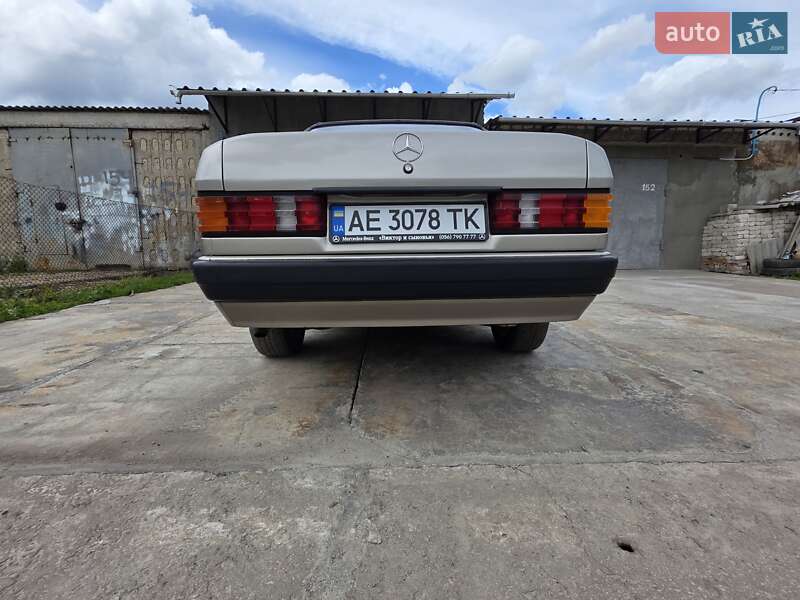 Седан Mercedes-Benz 190 1992 в Жовтих Водах
