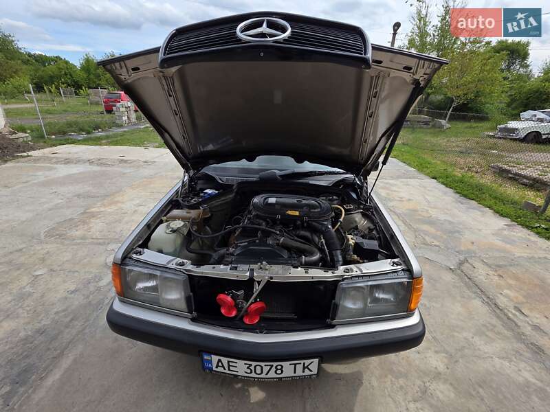 Седан Mercedes-Benz 190 1992 в Жовтих Водах