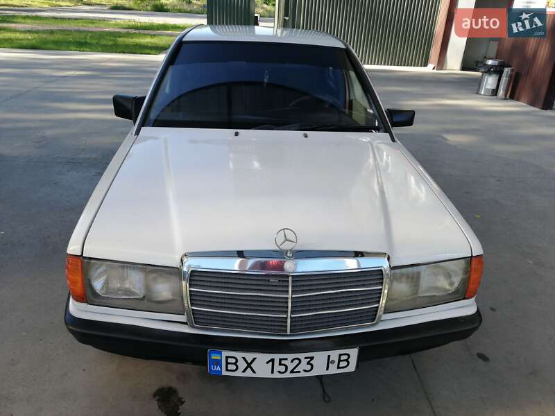 Седан Mercedes-Benz 190 1992 в Славуте