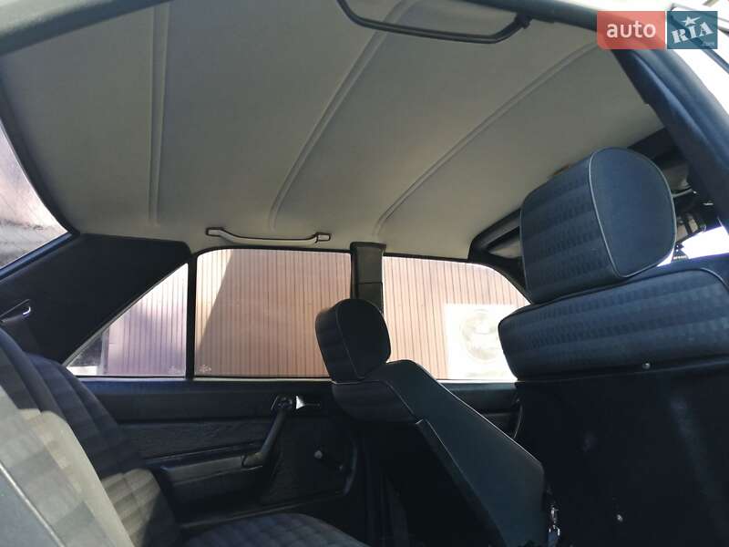 Седан Mercedes-Benz 190 1992 в Славуте