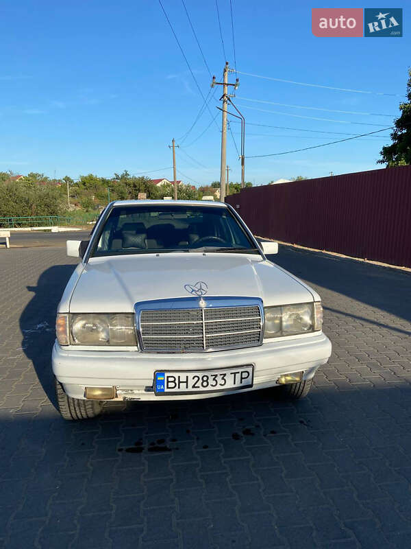 Седан Mercedes-Benz 190 1990 в Одессе фото 5 Седан Mercedes-Benz 190 1990 в Одессе