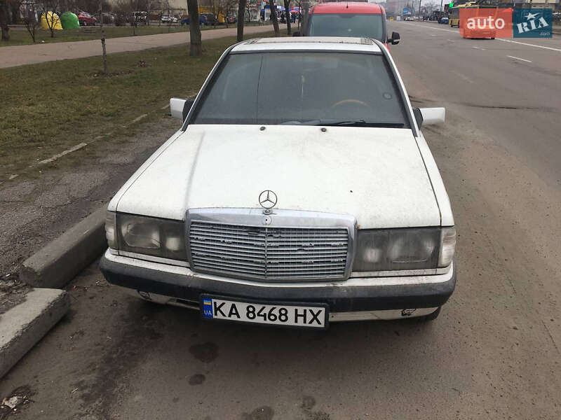 Mercedes-Benz 190 1987