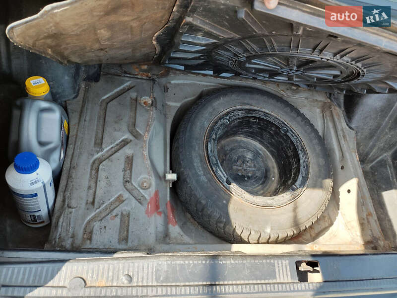 Седан Mercedes-Benz 190 1987 в Киеве