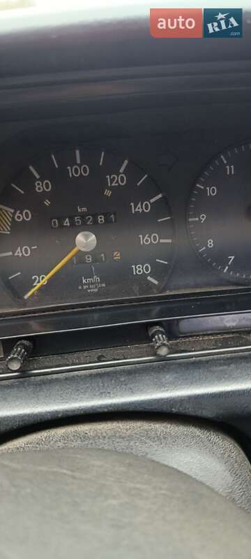 Седан Mercedes-Benz 190 1985 в Броварах