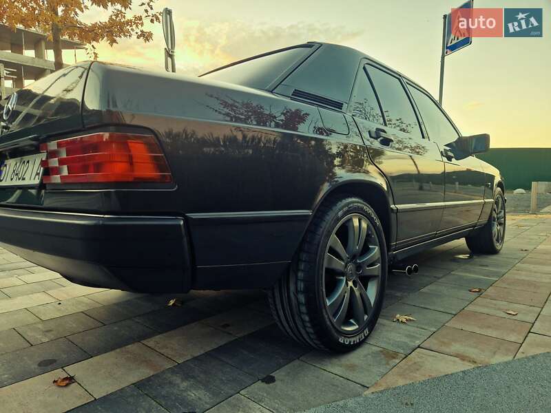 Седан Mercedes-Benz 190 1988 в Киеве