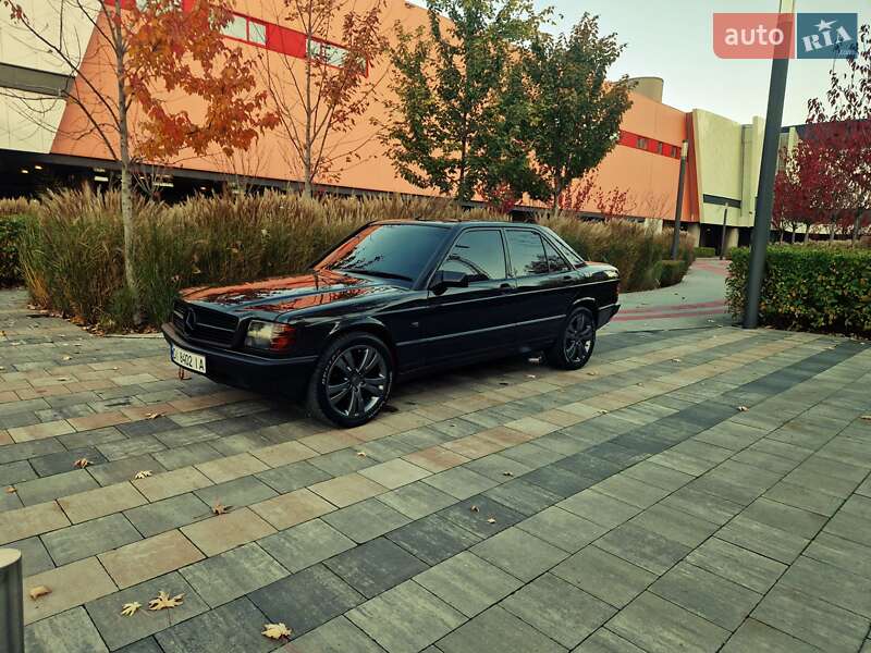 Седан Mercedes-Benz 190 1988 в Киеве