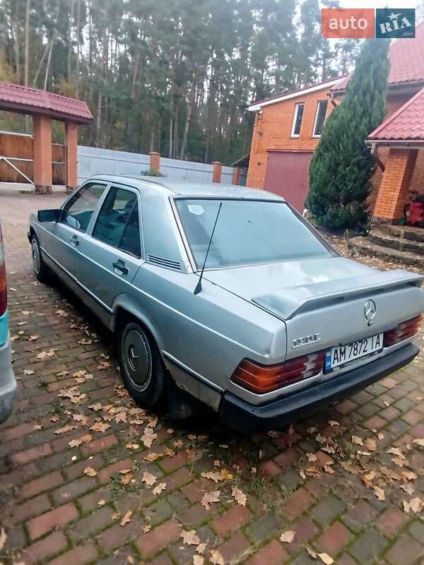 Седан Mercedes-Benz 190 1988 в Житомире фото 7 Седан Mercedes-Benz 190 1988 в Житомире