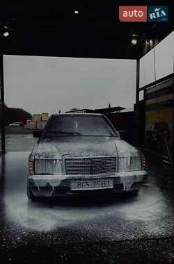 Седан Mercedes-Benz 190 1983 в Тернополе