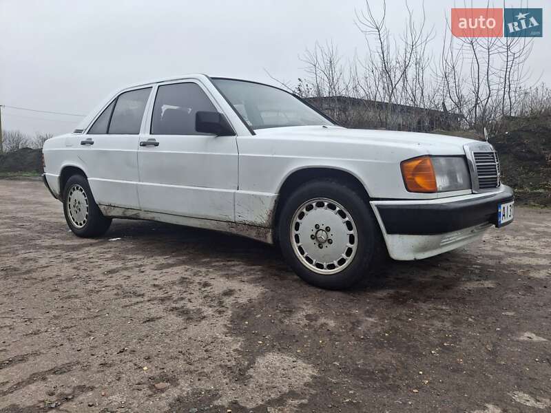 Mercedes-Benz 190 1989