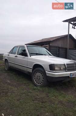 Седан Mercedes-Benz 190 1983 в Коростишеві