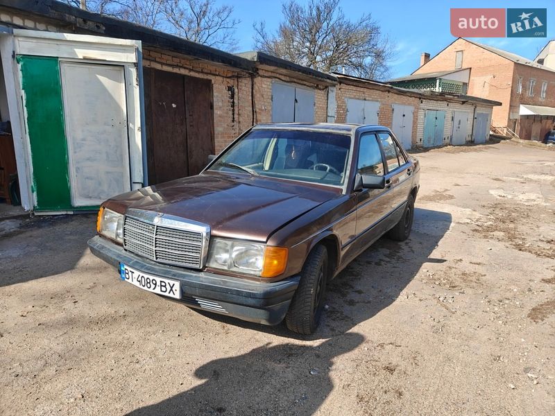 Mercedes-Benz 190 1985