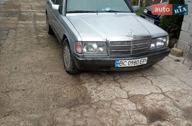 Седан Mercedes-Benz 190 1988 в Львові