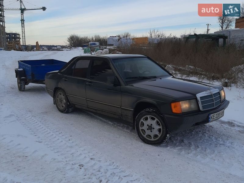 Mercedes-Benz 190 1987