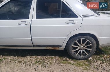 Седан Mercedes-Benz 190 1989 в Долині