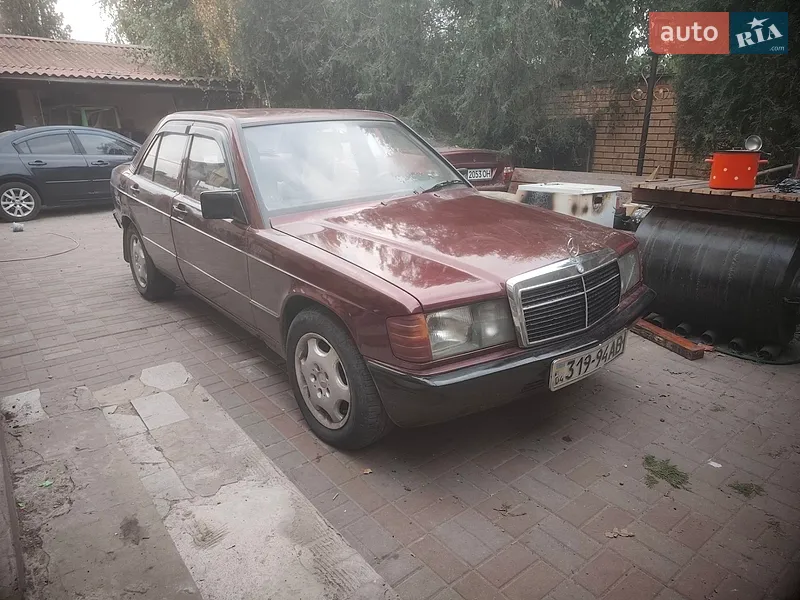 Mercedes-Benz 190
