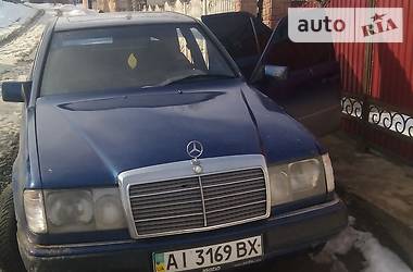 Седан Mercedes-Benz 230 Pullman 1988 в Черновцах