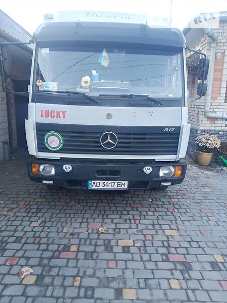 Mercedes-Benz 817