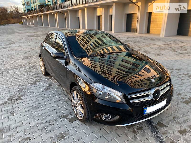 Хетчбек Mercedes-Benz A-Class 2017 в Луцьку