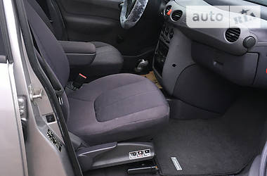Хетчбек Mercedes-Benz A-Class 2000 в 