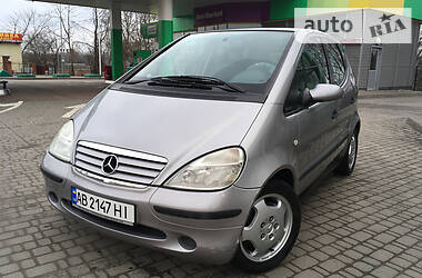 Хетчбек Mercedes-Benz A-Class 2000 в 