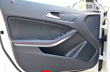 Седан Mercedes-Benz A-Class 2014 в 