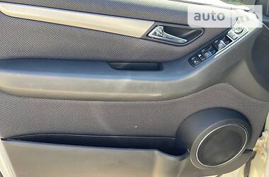 Хетчбек Mercedes-Benz A-Class 2011 в 