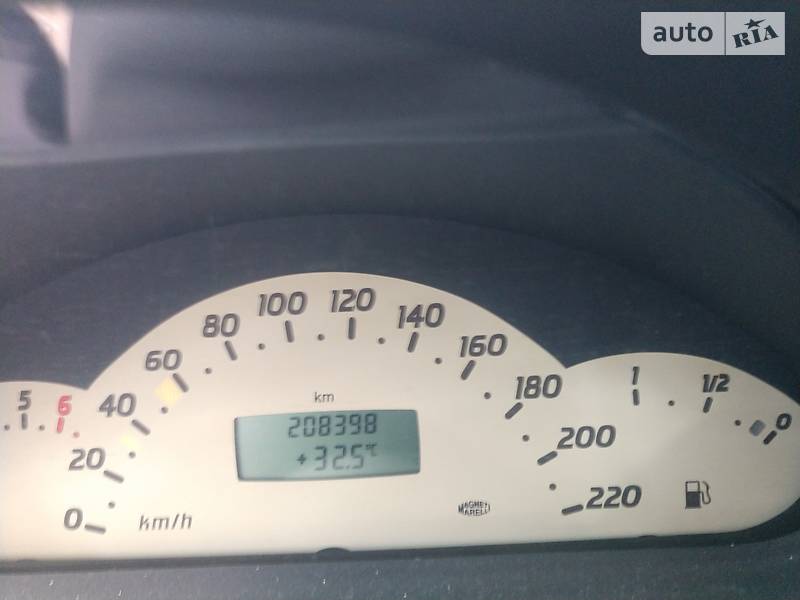 Хетчбек Mercedes-Benz A-Class 2001 в Києві