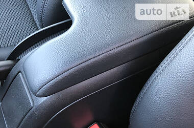 Хетчбек Mercedes-Benz A-Class 2010 в 