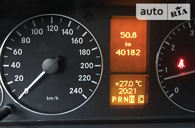 Хетчбек Mercedes-Benz A-Class 2010 в 
