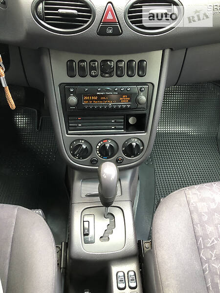 Універсал Mercedes-Benz A-Class 2003 в Києві фото 11 Універсал Mercedes-Benz A-Class 2003 в Києві